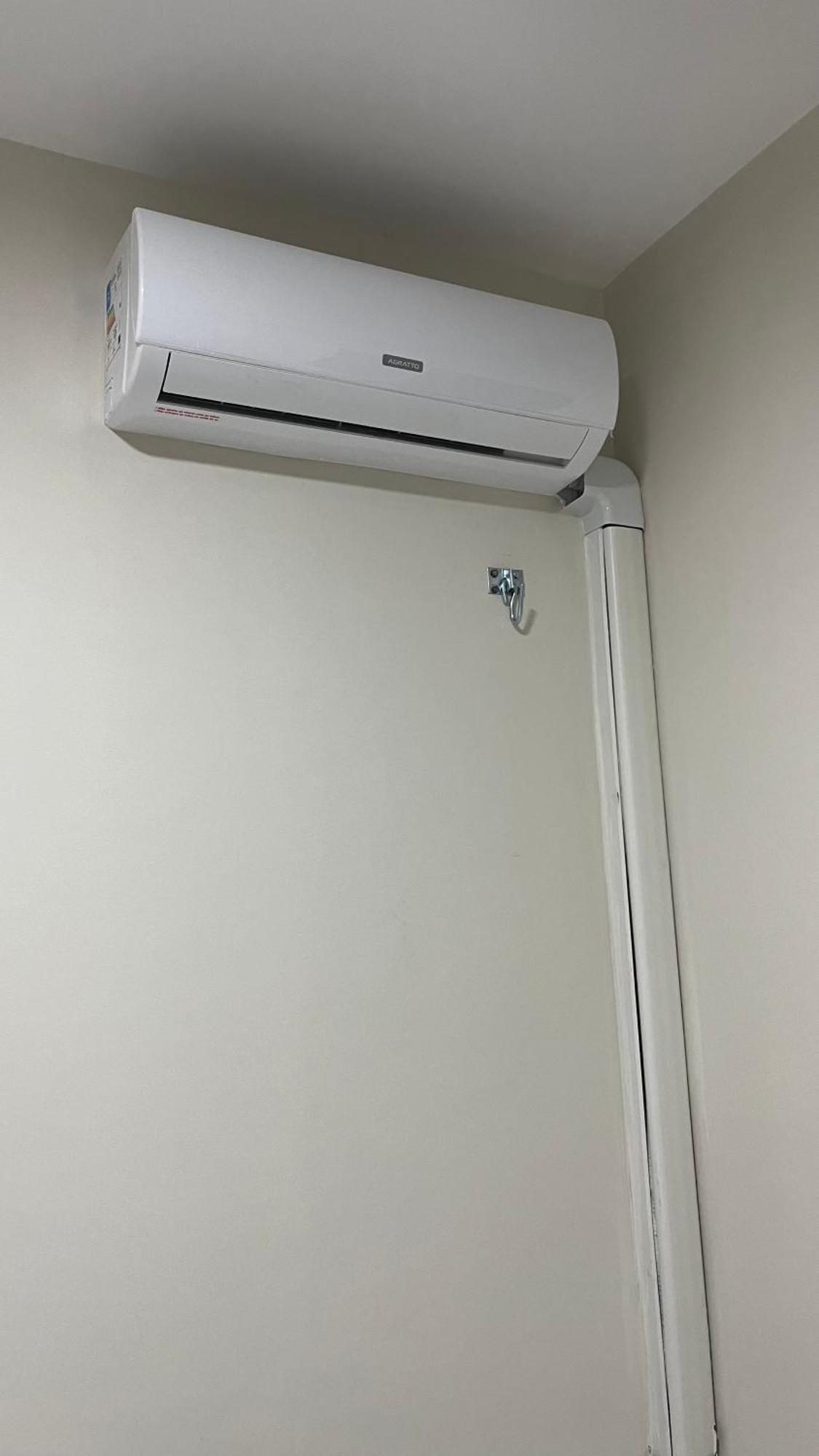 Térreo Completo! Com ótima Localização Apartamento *